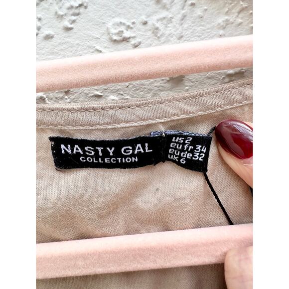 NWT Nasty Gal Long Sleeve Cotton Tie-Front Top and Ruffle Short Set Stone Size 6 - Picture 5 of 12